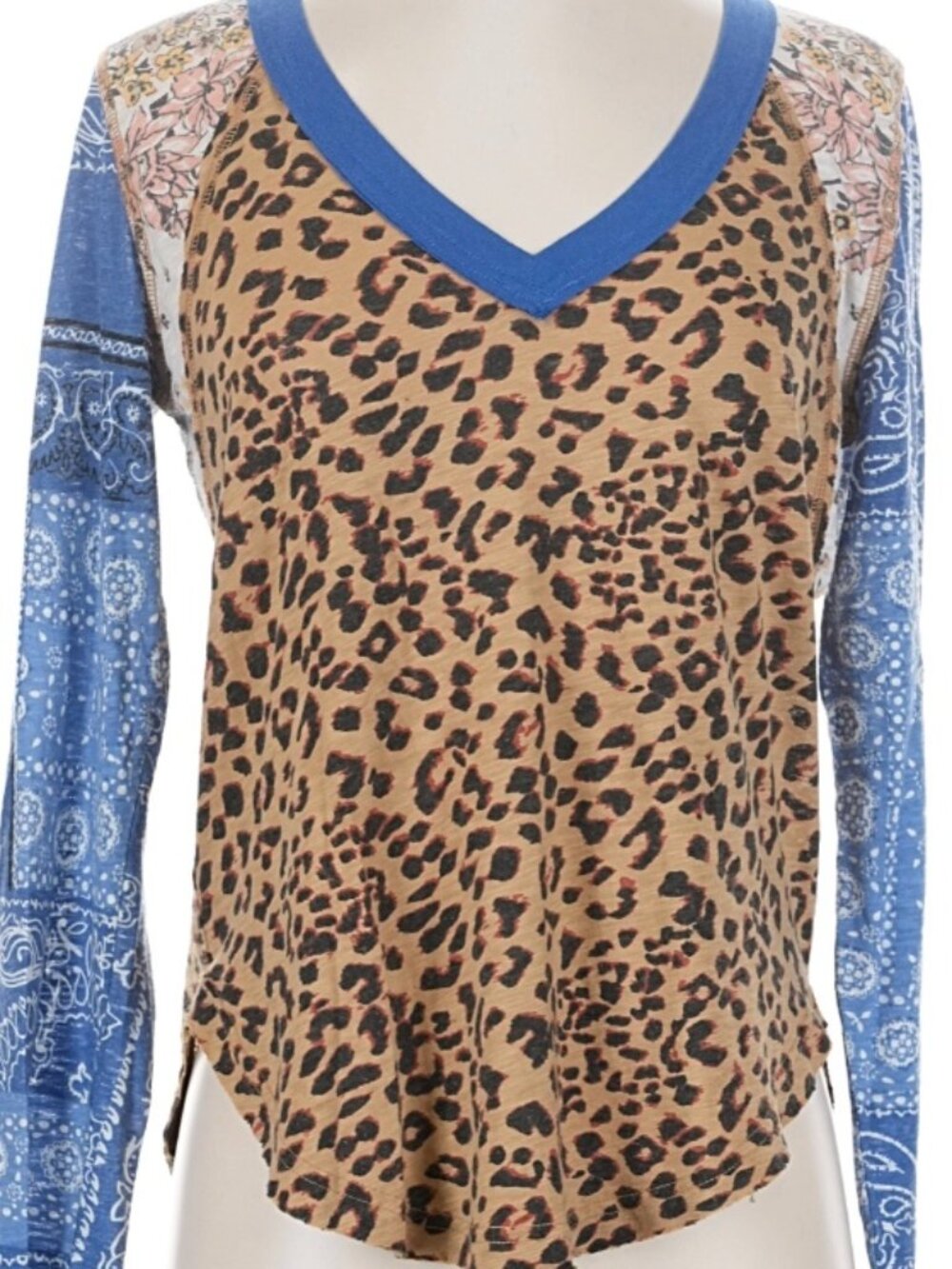 Free People We The Free Friday Night Mixed Print Long Sleeve Top Boho Cozy XS - Picture 6 of 13